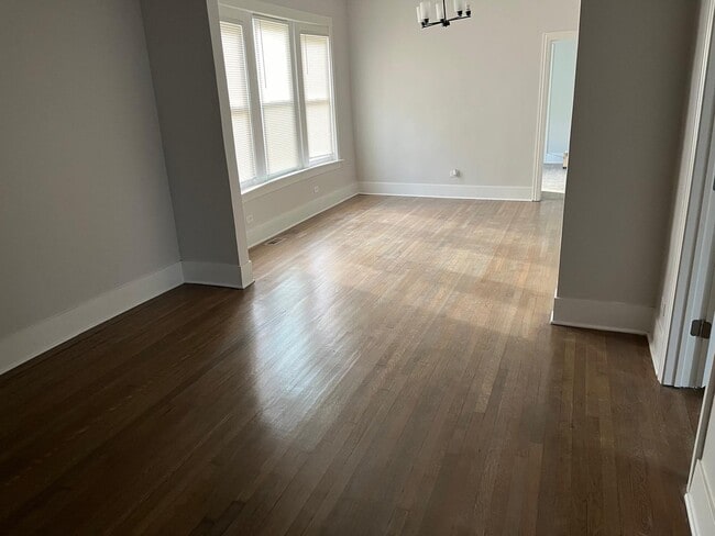 Photo - 11578 S Perry Ave