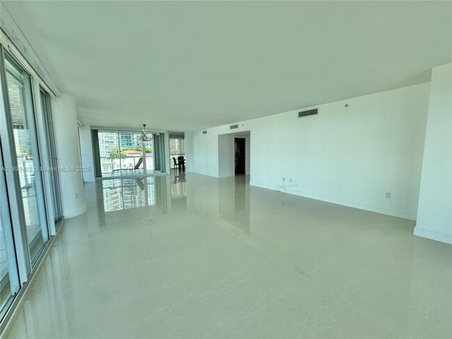 Photo - 16500 Collins Ave Unit 656