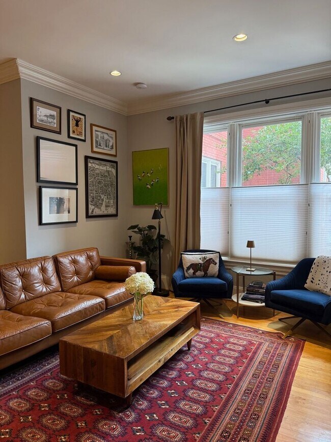 Charming 2BR | 2BA Condo in Logan Circle - Charming 2BR | 2BA Condo in Logan Circle