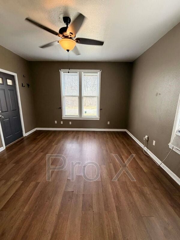 Photo - 408 E 41st St