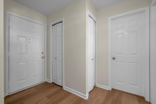 Photo - 1167 Turkey Foot Rd Unidad 8