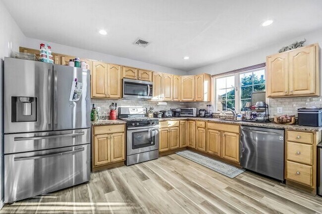 Photo - 386A Park Ave