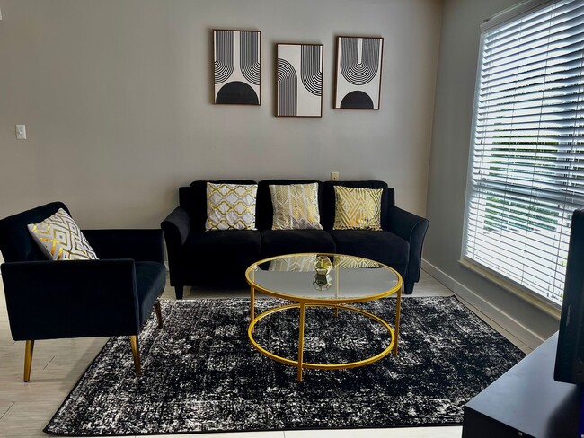 Photo - Flats at 390