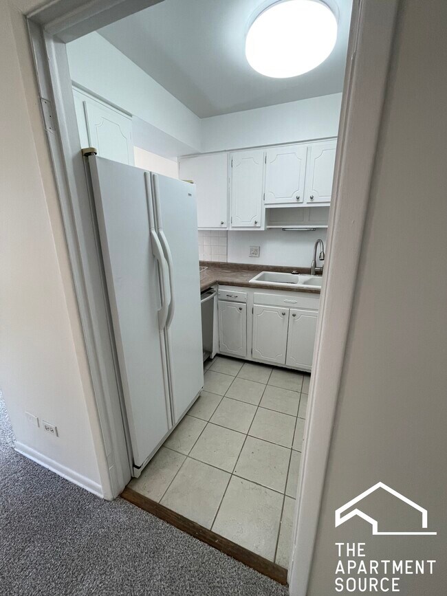 Photo - 539 W Stratford Pl Unit 405