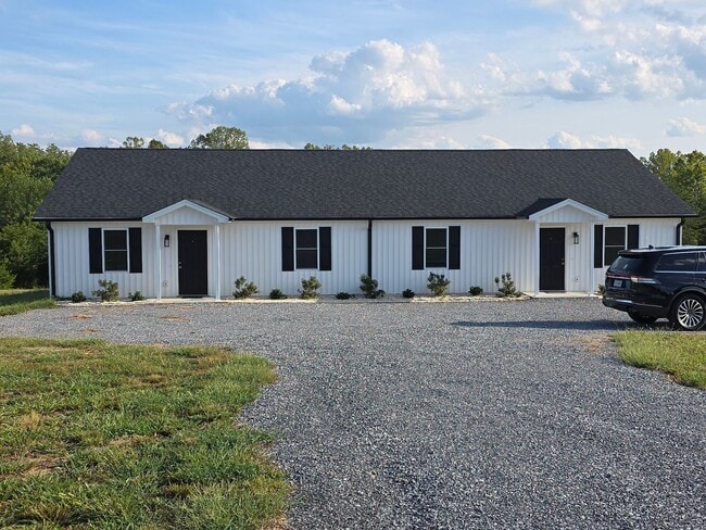 2266 Smith Mountain Lake Pkwy Unit A