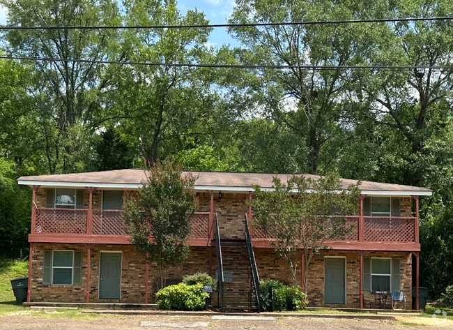 Building Photo - 216 Wedgewood St Rental