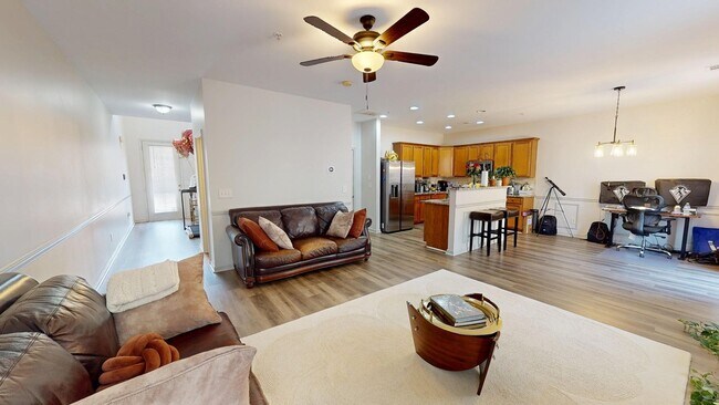 Photo - 3325 Castleberry Village Cir