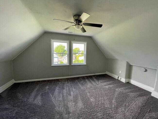 Photo - 117 Crawford Ave Unit 3