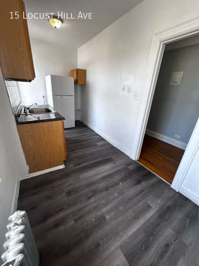 Photo - 15 Locust Hill Ave