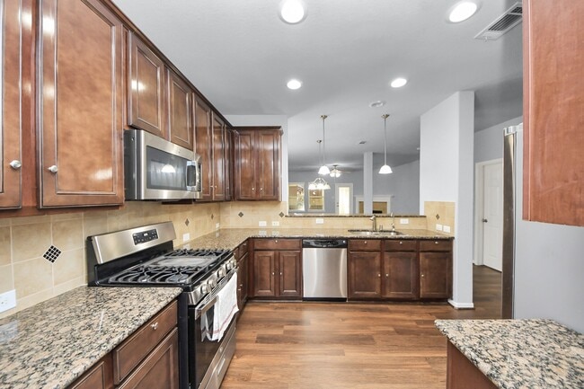 Photo - 6306 Bain Dr