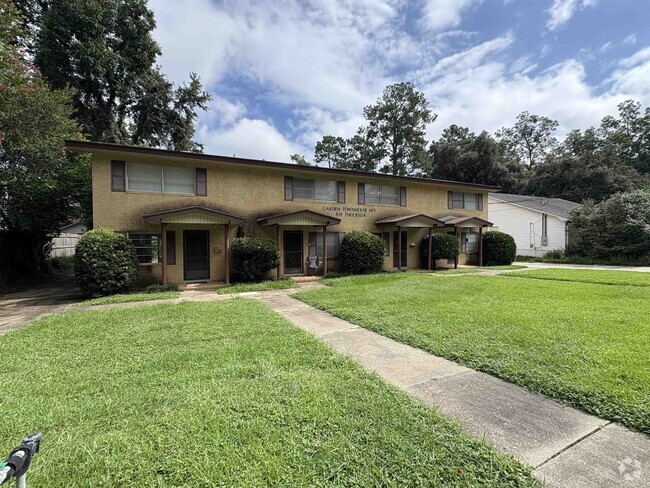 Building Photo - 828 Ingleside Ave Rental