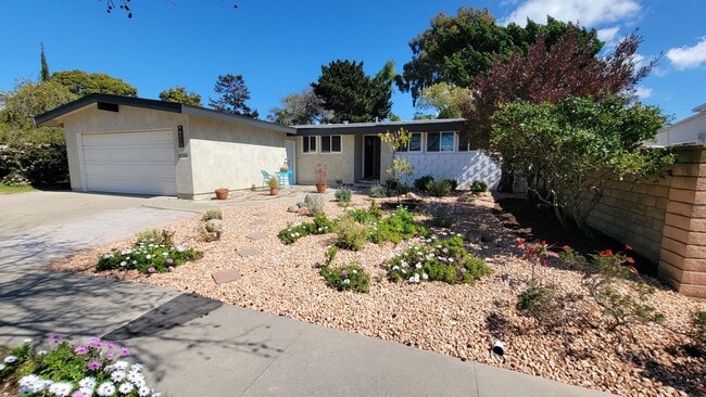 Beautifully renovated 4bd/2ba home in Bay Ho! - Beautifully renovated 4bd/2ba home in Bay Ho!