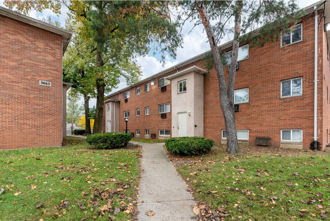 Coves at Cleveland - Coves at Columbus on Cleveland Apartments