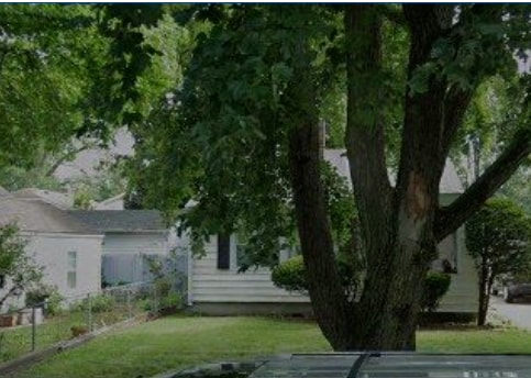 Photo - 825 W Division St