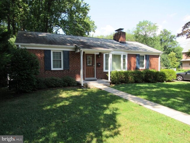 Building Photo - 2910 N Westmoreland St Rental