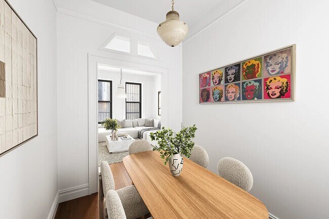 Photo - 135 W 16th St Unit 14-11