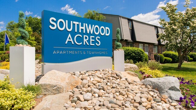 Building Photo - Southwood Acres Rental