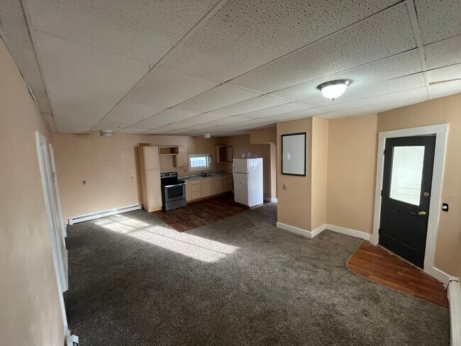 Photo - 9 Commercial St Unidad #4