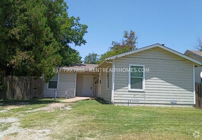 Building Photo - 1005 Davis Ave Unit 1005 E Davis Ave Rental