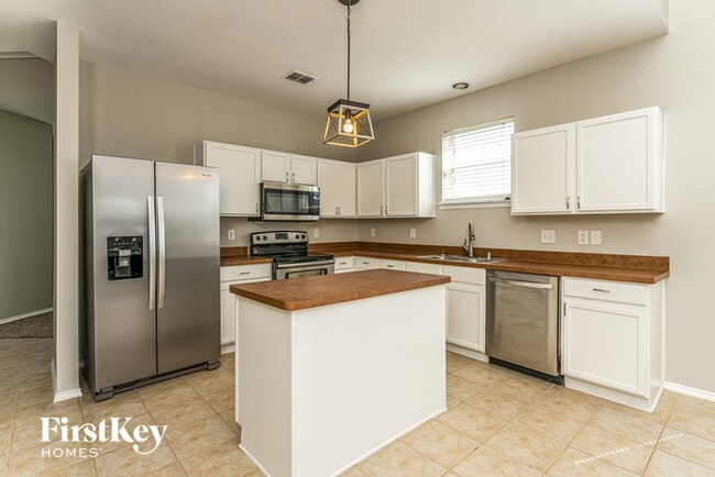 Photo - 221 Cookston Ln