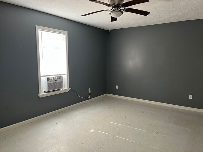 Photo - 2 bd/2 ba apartment