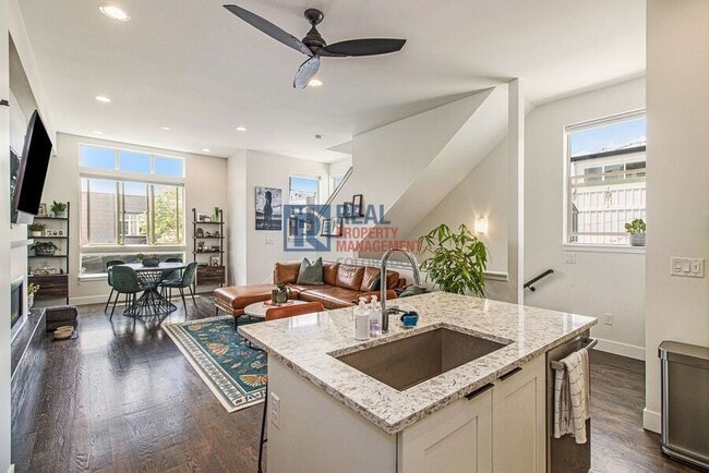 Photo - 2349 Decatur St