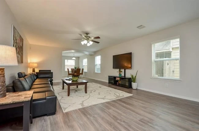 Photo - 2242 Tandy Park Way