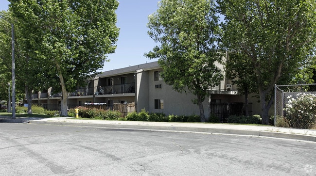 Photo - Cinnamon Ridge Apts