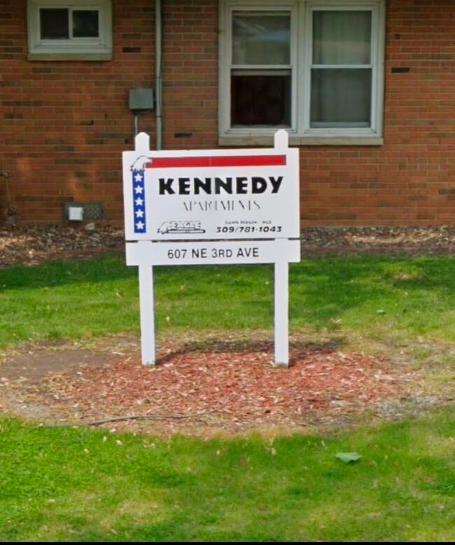 Building Photo - Kennedy Unit 5