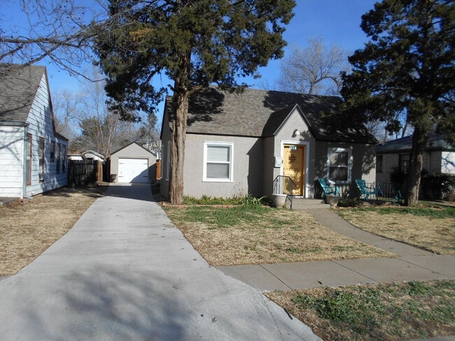 Building Photo - 2518 25th St