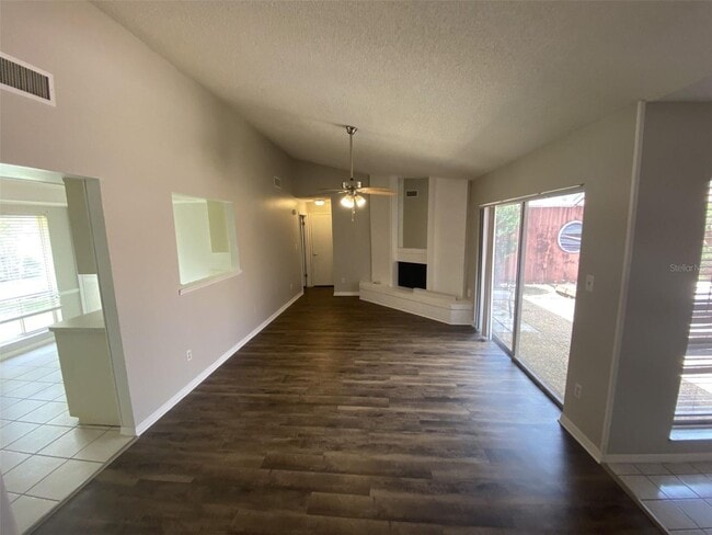 Photo - 2 bed 2 bath With Private Courtyard