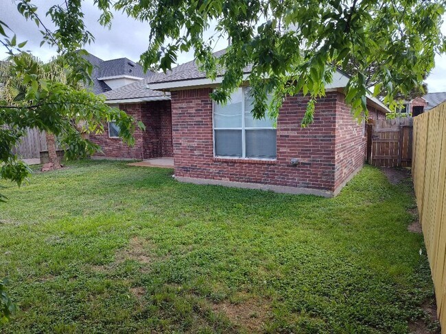 6327 Bonnie Chase Ln