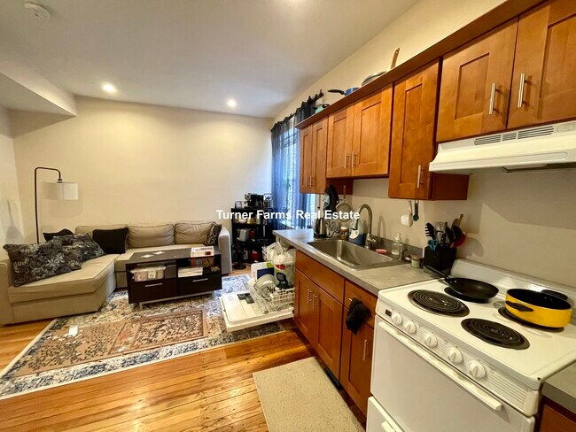 Photo - 866 Huntington Ave Apartments