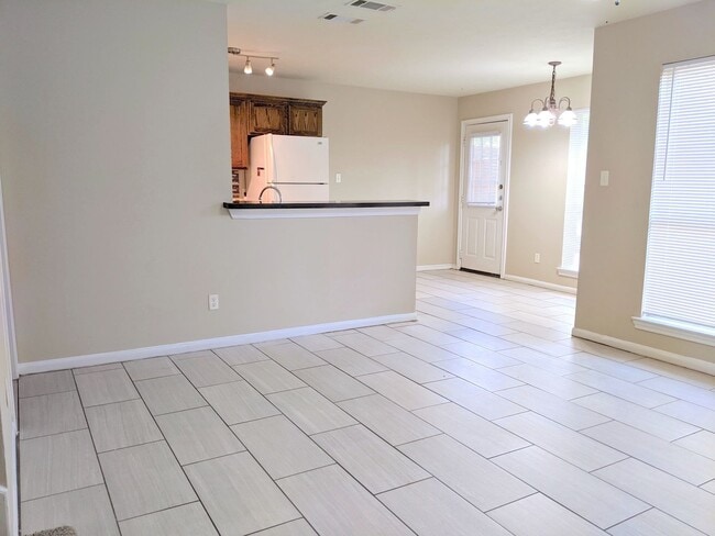 Photo - IMMEDIATE MOVE IN!!!  AMAZING 4 BED/3.5 BA...