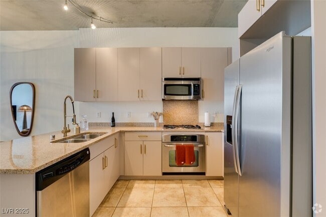 Building Photo - 353 E Bonneville Ave Unit 343 Rental