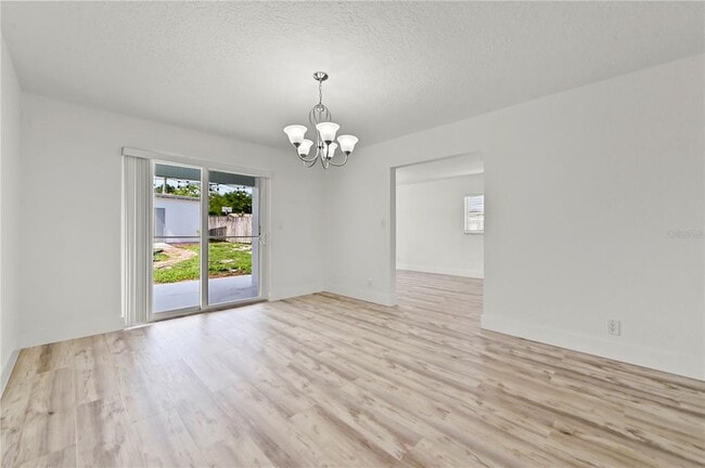 271 NW 35th St