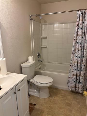 Photo - 509 Roundrock Ln