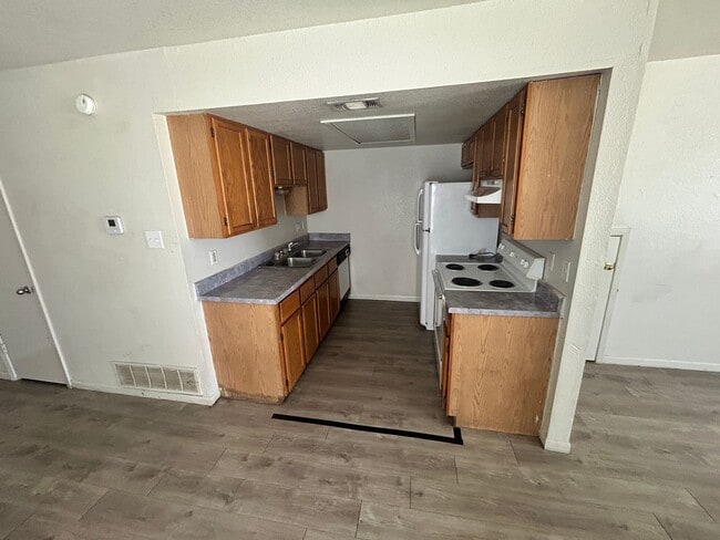 1204 Monroe Loop Unit A