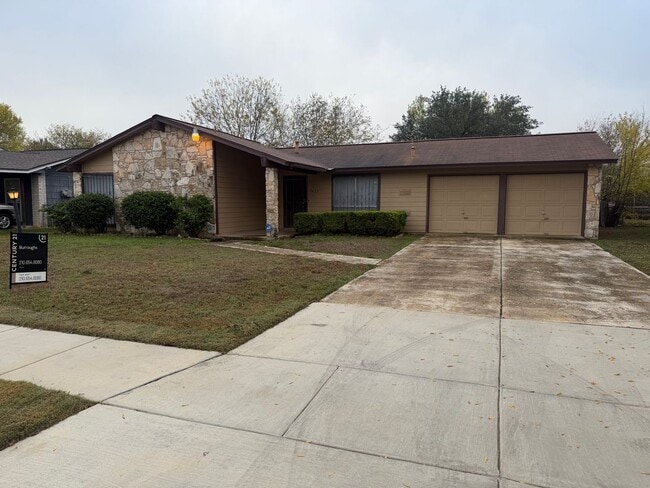 Photo - Lovely Single Story 3 Bedroom 2 Bath w/ easy access to Lackland AFB, Sea World, & Shopping