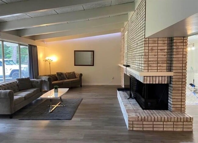 Photo - 813 NW 22nd St