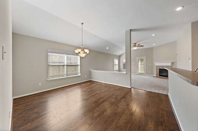 Photo - 1014 Cavern Brook Ln