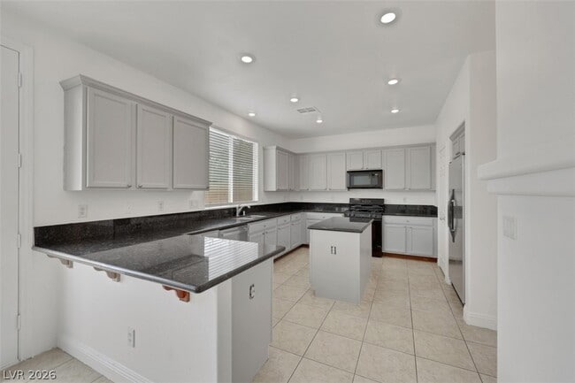 Photo - 5825 Field Breeze St