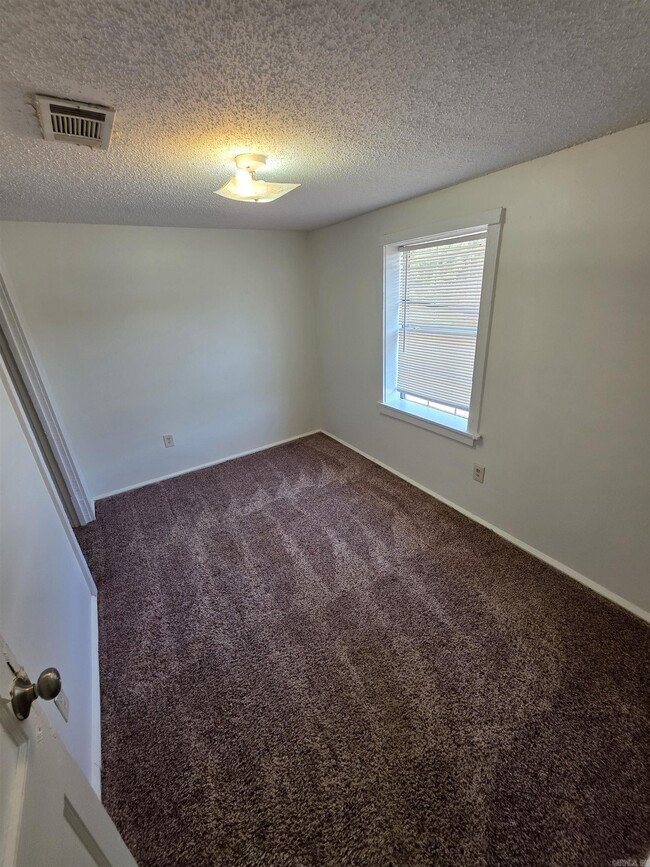 Photo - 5101 B B Cir