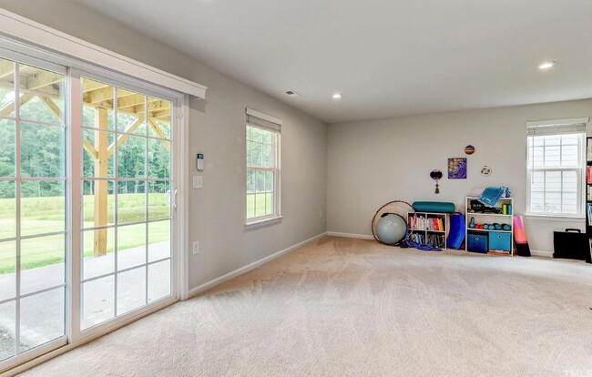 Bonus Room - 4921 Randall Rd