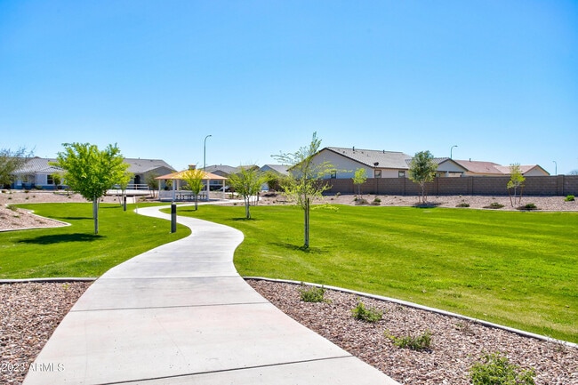 Building Photo - 11442 W La Reata Ave