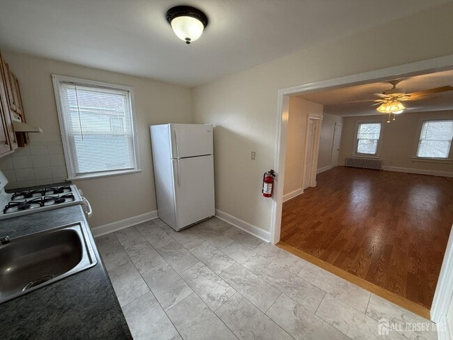 Photo - 251 Henry St Unit 2