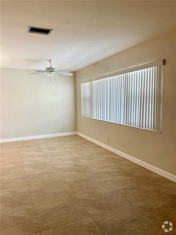 Building Photo - 1005 S 17th Ave Unit 8 Rental