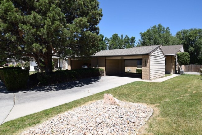 Photo - Quiet 3 bed Duplex in Murray – Near Ski Resorts with Mountain Views!!