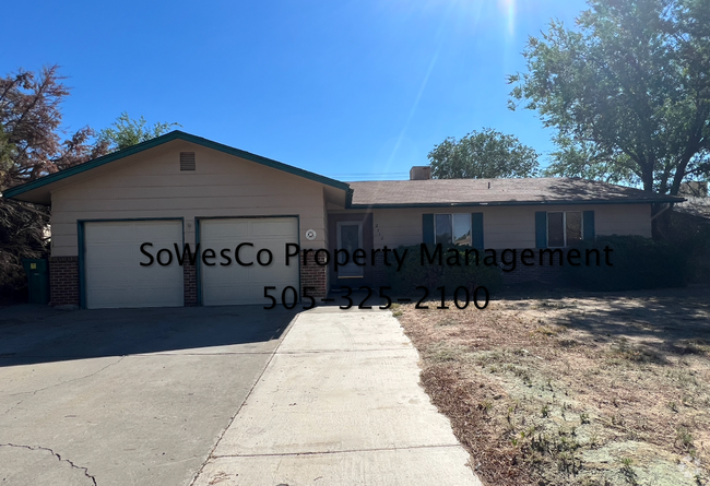 Building Photo - 3 Bedroom 2 Bath and 2 Car Garage Rental