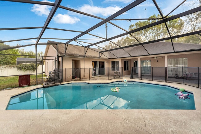 Photo - 1432 Saddleridge Dr